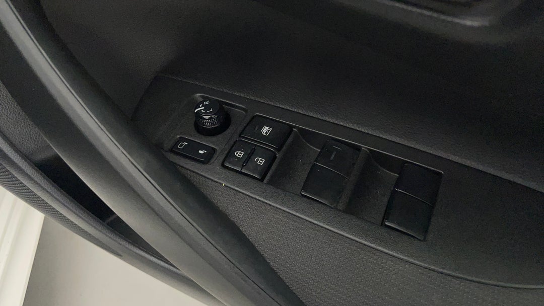 2021 Toyota Corolla Ascent Sport Hybrid, Automatic, 20604 km, Drivers Side Door Panel Controls