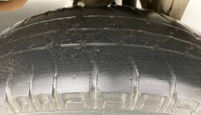 2017 Maruti Eeco 5 STR WITH AC PLUSHTR, Petrol, Manual, 58,425 km, Left Rear Tyre Tread