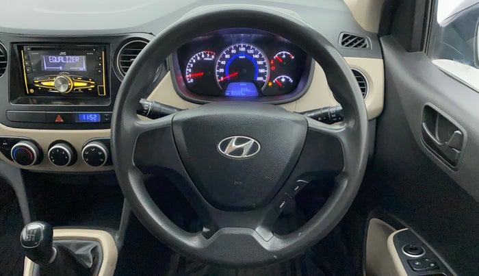 2016 Hyundai Grand i10 MAGNA 1.2 KAPPA VTVT, CNG, Manual, 82,084 km, Steering Wheel Close Up