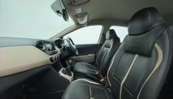 2016 Hyundai Grand i10 MAGNA 1.2 KAPPA VTVT, CNG, Manual, 82,084 km, Right Side Front Door Cabin