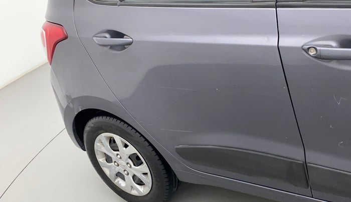 2016 Hyundai Grand i10 MAGNA 1.2 KAPPA VTVT, CNG, Manual, 82,084 km, Right rear door - Minor scratches