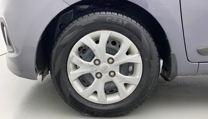 2016 Hyundai Grand i10 MAGNA 1.2 KAPPA VTVT, CNG, Manual, 82,084 km, Left Front Wheel