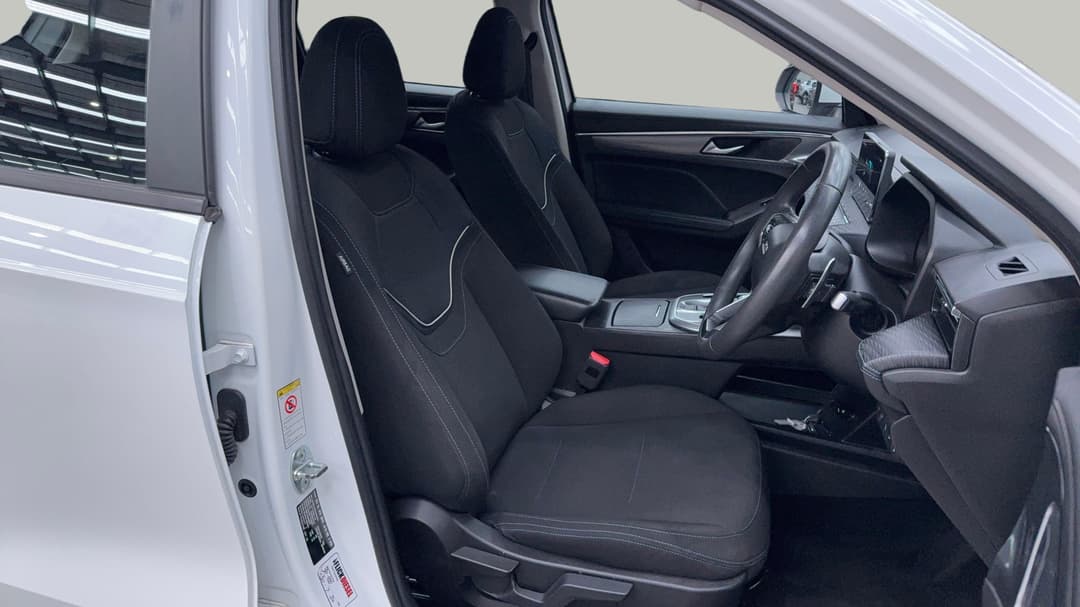 2022 GWM Haval Jolion Premium, Automatic, 59191 km, Right Side Front Door Cabin View