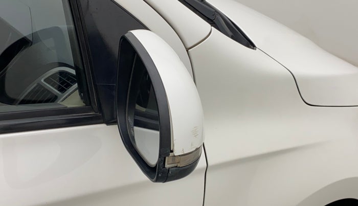 2012 Hyundai i20 MAGNA (O) 1.4 CRDI, Diesel, Manual, 1,21,728 km, Right rear-view mirror - Indicator light not working