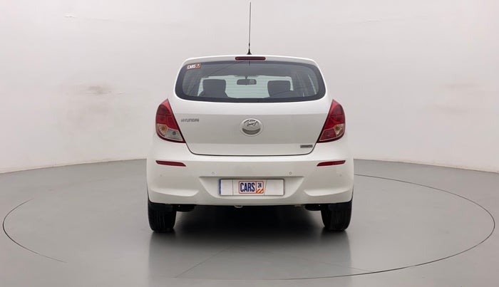 2012 Hyundai i20 MAGNA (O) 1.4 CRDI, Diesel, Manual, 1,21,728 km, Back/Rear