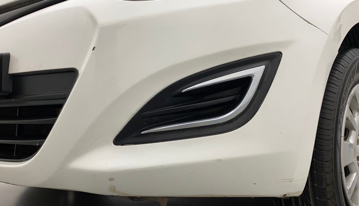 2012 Hyundai i20 MAGNA (O) 1.4 CRDI, Diesel, Manual, 1,21,728 km, Front bumper - Minor scratches