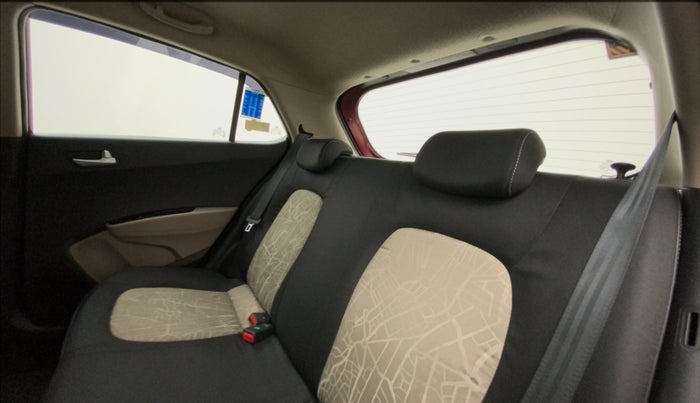 2016 Hyundai Grand i10 ASTA (O) 1.2 KAPPA VTVT, Petrol, Manual, 20,160 km, Right Side Rear Door Cabin