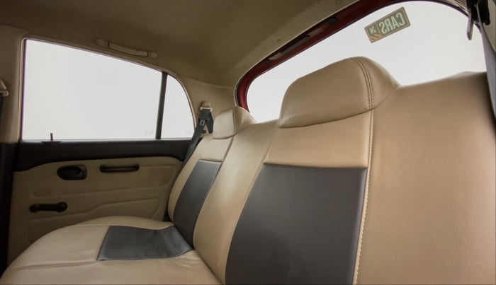 2012 Hyundai Santro Xing GLS, Petrol, Manual, 45,549 km, Right Side Rear Door Cabin