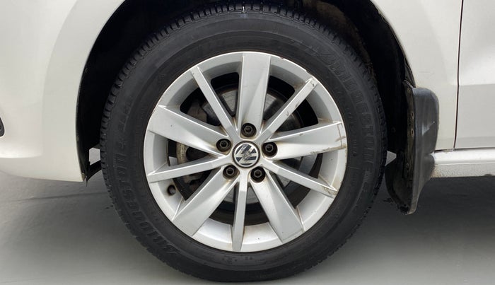 2015 Volkswagen Polo HIGHLINE1.2L PETROL, Petrol, Manual, 53,145 km, Left Front Wheel