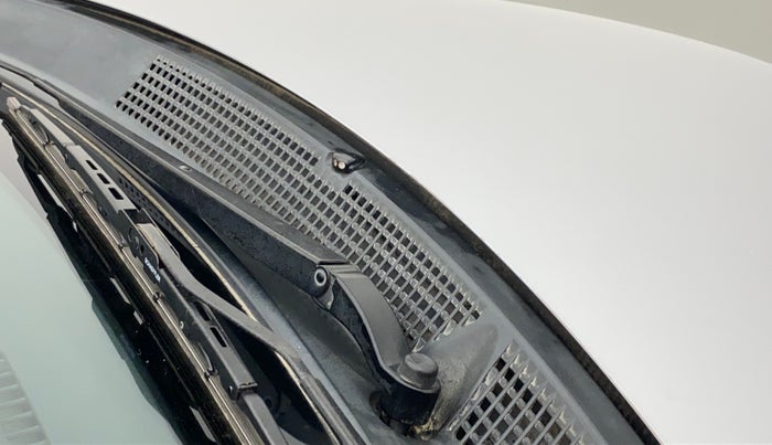 2012 Honda Brio S MT, Petrol, Manual, 89,819 km, Front windshield - Wiper nozzle not functional