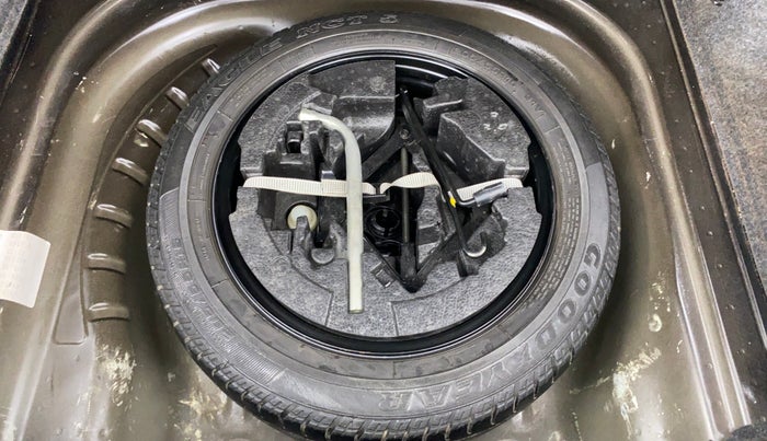 2015 Skoda Octavia ELEGANCE 1.8 TSI AT, Petrol, Automatic, 92,413 km, Spare Tyre