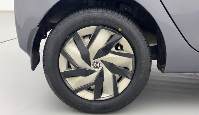 2017 Hyundai Eon ERA +, Petrol, Manual, 74,468 km, Right Rear Wheel