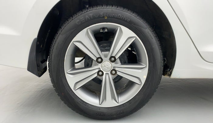 2018 Hyundai Verna 1.6 SX VTVT, Petrol, Manual, 18,889 km, Right Rear Wheel