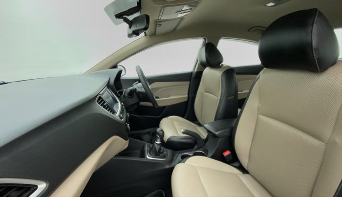 2018 Hyundai Verna 1.6 SX VTVT, Petrol, Manual, 18,889 km, Right Side Front Door Cabin