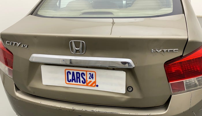 2010 Honda City 1.5L I-VTEC V MT, Petrol, Manual, 77,487 km, Dicky (Boot door) - Slightly dented
