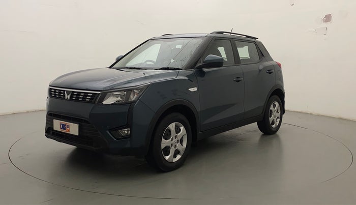 2022 Mahindra XUV300 W6 1.5 DIESEL AMT, Diesel, Automatic, 11,461 km, Left Front Diagonal