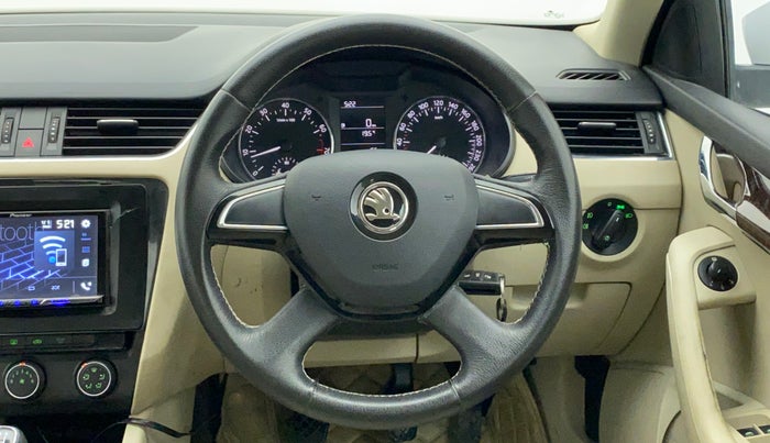 2014 Skoda Octavia ACTIVE 1.4 TSI, Petrol, Manual, 60,093 km, Steering Wheel Close Up