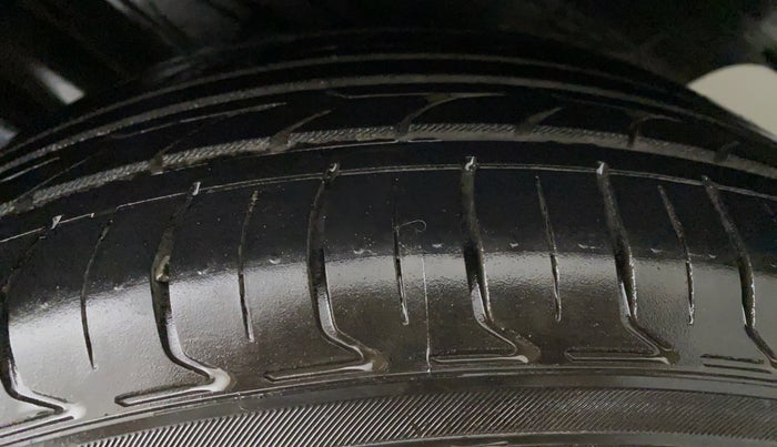 2018 Maruti S Cross ZETA 1.3 SHVS, Diesel, Manual, 97,997 km, Left Rear Tyre Tread