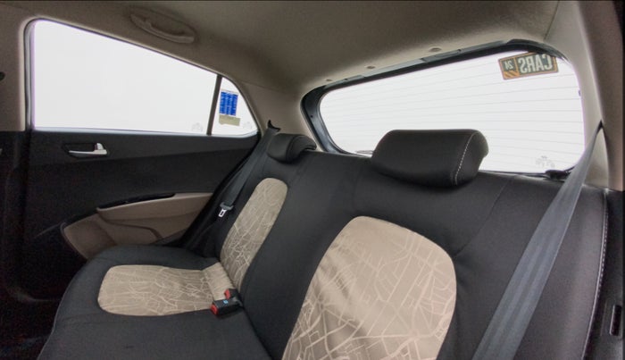 2015 Hyundai Grand i10 ASTA 1.2 KAPPA VTVT, Petrol, Manual, 39,657 km, Right Side Rear Door Cabin