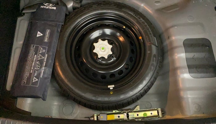 2015 Hyundai Grand i10 ASTA 1.2 KAPPA VTVT, Petrol, Manual, 39,657 km, Dicky (Boot door) - Tool missing