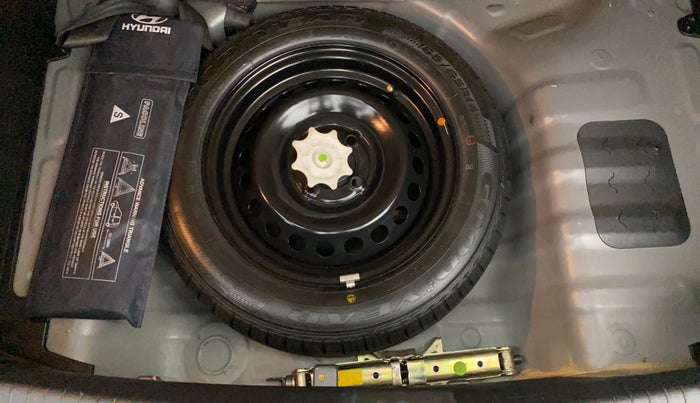2015 Hyundai Grand i10 ASTA 1.2 KAPPA VTVT, Petrol, Manual, 39,657 km, Spare Tyre
