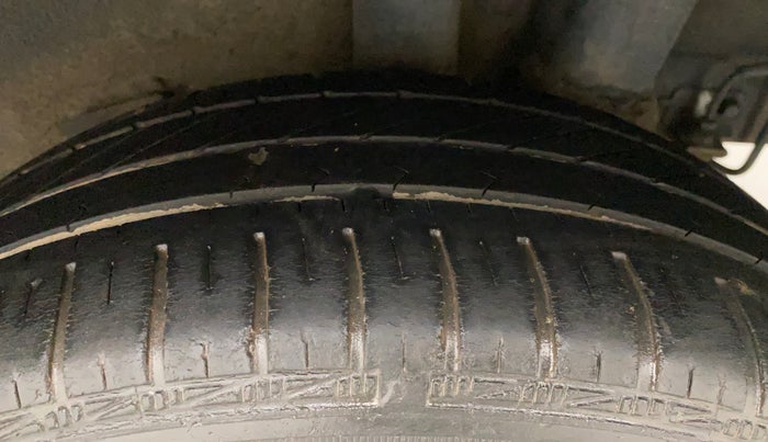 2015 Hyundai Grand i10 ASTA 1.2 KAPPA VTVT, Petrol, Manual, 39,657 km, Left Rear Tyre Tread