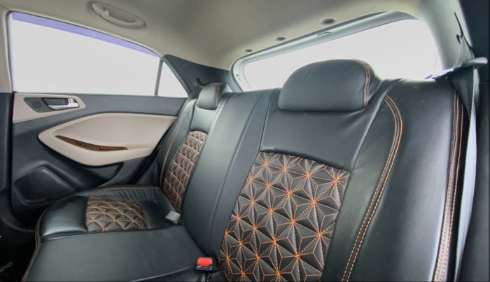 2019 Hyundai Elite i20 1.2 SPORTS PLUS VTVT, Petrol, Manual, 35,602 km, Right Side Rear Door Cabin