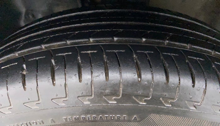 2017 Maruti IGNIS DELTA 1.2 K12, Petrol, Manual, 8,454 km, Left Front Tyre Tread