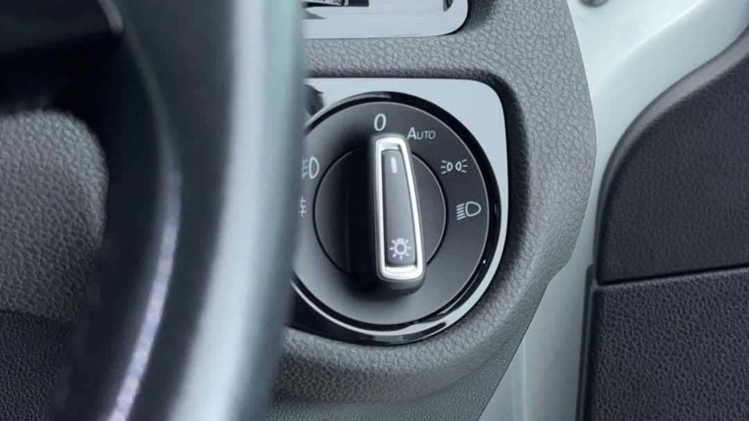 2019 Volkswagen Golf 110 Tsi Highline, Automatic, 73112 km, Utility Switches/Buttons