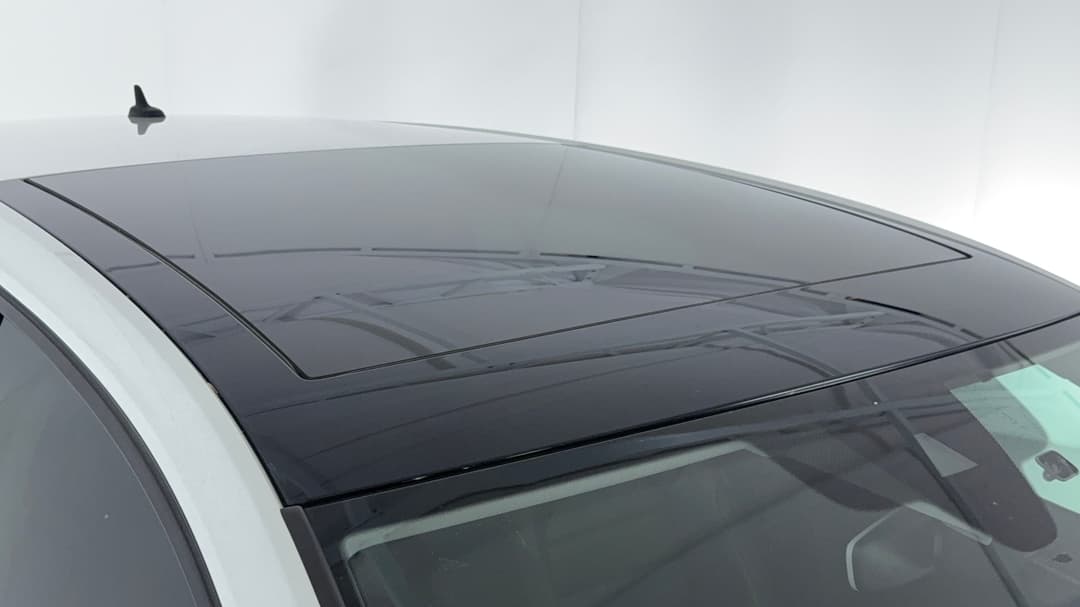 2019 Volkswagen Golf 110 Tsi Highline, Automatic, 73112 km, Roof/Sunroof View