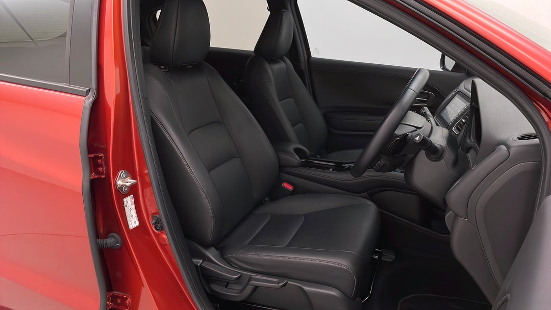 2020 Honda HR-V Rs, Automatic, 12125 km, Right Side Front Door Cabin View