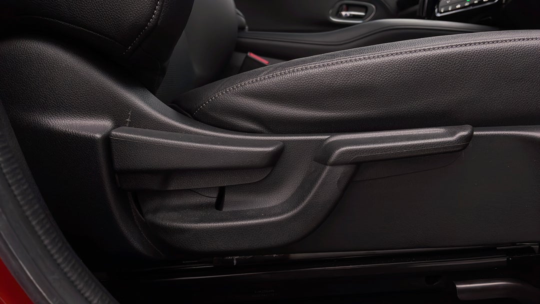 2020 Honda HR-V Rs, Automatic, 12125 km, Drivers Side Adjustment Panel