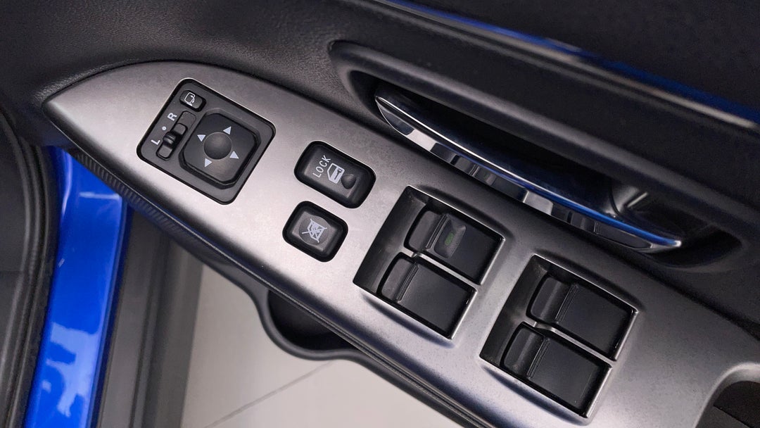 Drivers Side Door Panel Controls