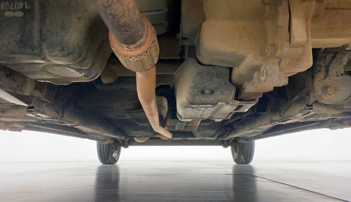 2014 Hyundai Eon SPORTZ, Petrol, Manual, 36,427 km, Front Underbody