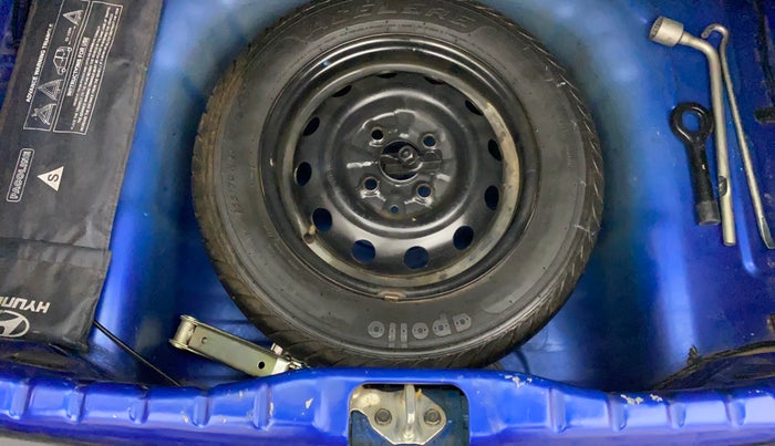 2014 Hyundai Eon SPORTZ, Petrol, Manual, 36,427 km, Spare Tyre