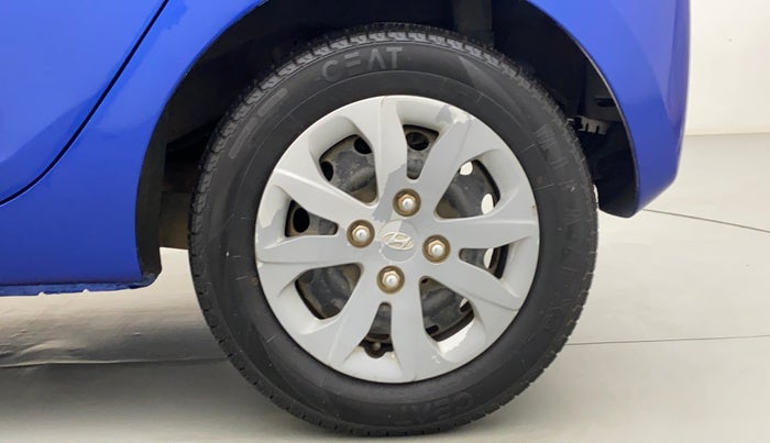 2014 Hyundai Eon SPORTZ, Petrol, Manual, 36,427 km, Left Rear Wheel