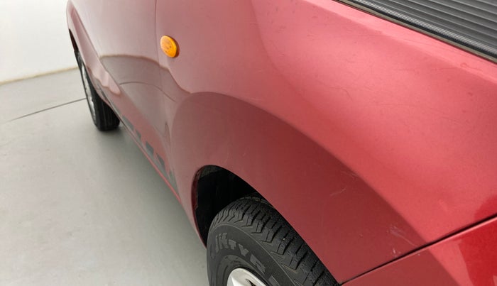 2017 Datsun Redi Go T (O), Petrol, Manual, 54,221 km, Right fender - Slightly dented