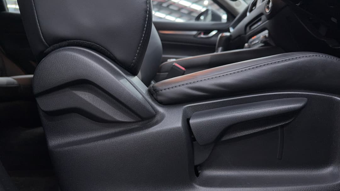 2020 Mazda CX-5 Touring (4x4), Automatic, 47916 km, Drivers Side Adjustment Panel