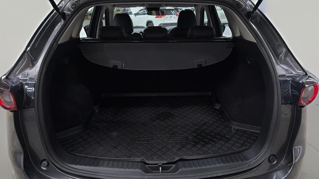 2020 Mazda CX-5 Touring (4x4), Automatic, 47916 km, Boot Inside View