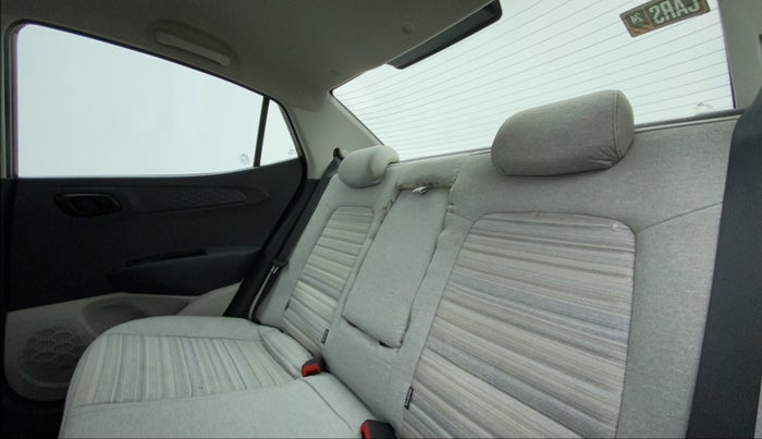 2022 Hyundai AURA S 1.2 CNG, CNG, Manual, 32,830 km, Right Side Rear Door Cabin