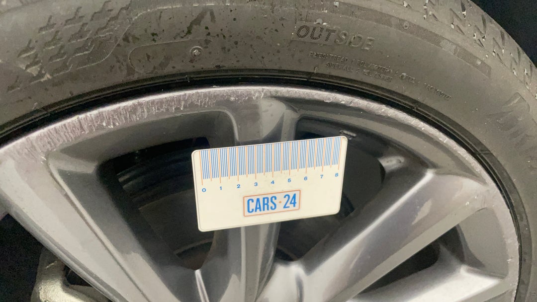 Wheels Rim Front LHS Scuff