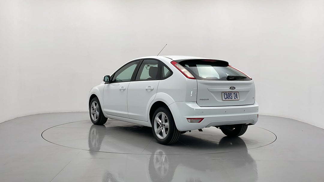 Left Back Diagonal (45- Degree) View