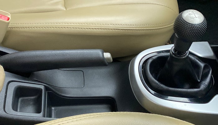 2018 Honda Jazz 1.2 V MT, Petrol, Manual, 34,744 km, Gear Lever