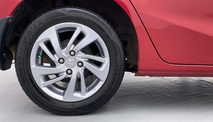 2018 Honda Jazz 1.2 V MT, Petrol, Manual, 34,744 km, Right Rear Wheel
