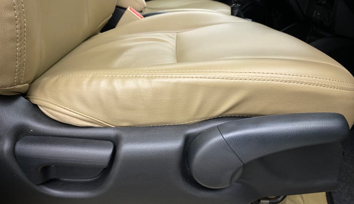 2018 Honda Jazz 1.2 V MT, Petrol, Manual, 34,744 km, Driver Side Adjustment Panel