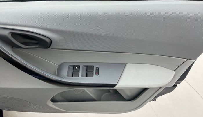 2021 Tata TIGOR 1.2 XMA RTN, Petrol, Automatic, 12,584 km, Driver Side Door Panels Control