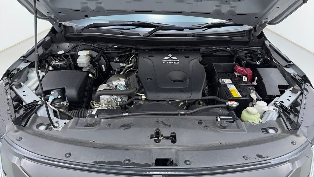 Open Bonnet (Engine)
