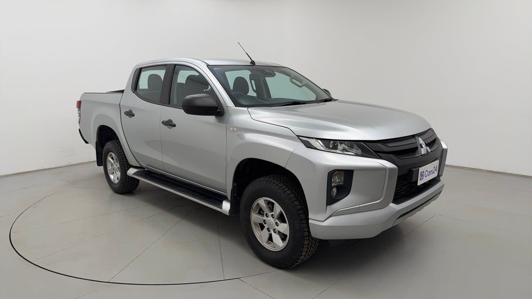 Right Front Diagonal (45- Degree) View