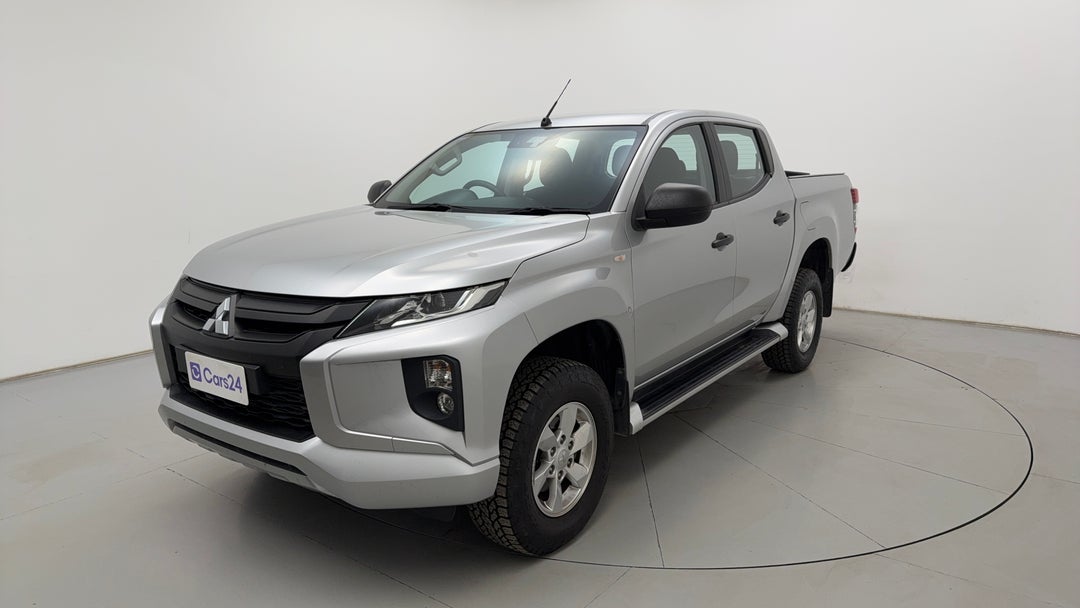 Left Front Diagonal (45- Degree) View