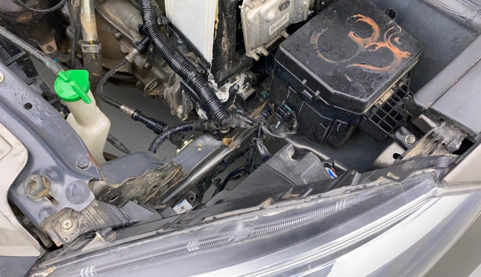 2021 Maruti Ciaz ALPHA 1.5 SHVS PETROL, Petrol, Manual, 20,760 km, Left headlight - Clamp has minor damage
